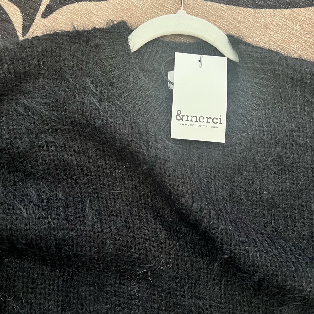 New Women’s black eyelash sweater